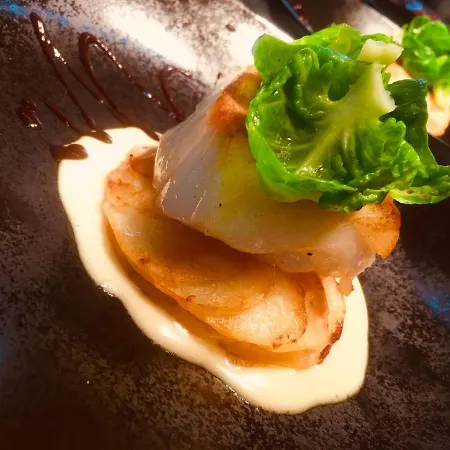 Otel Logis Hotel-restaurant Le Commerce